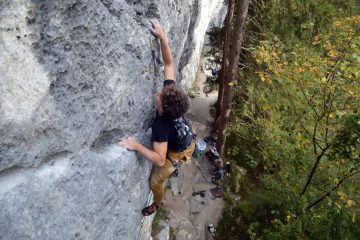 Klettern an der Geisterschmiedwand in Kufstein.