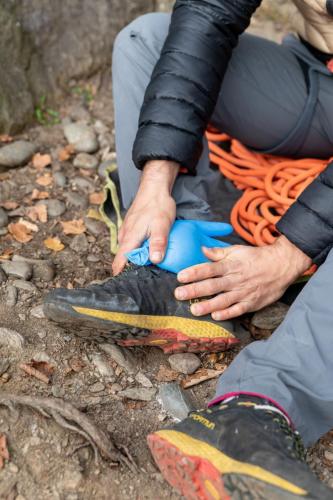 Erste Hilfe im Klettergarten: Knöchelverletzung