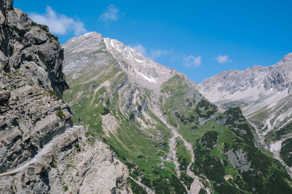 Klettern auf der Muttekopfhütte (Lechtaler Alpen). Foto: Simon Schöpf