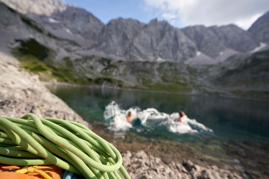 Nach dem Klettern Wampeter Schrofen liegt der "Drachensee" direkt am Rückweg zur Coburger Hütte. 