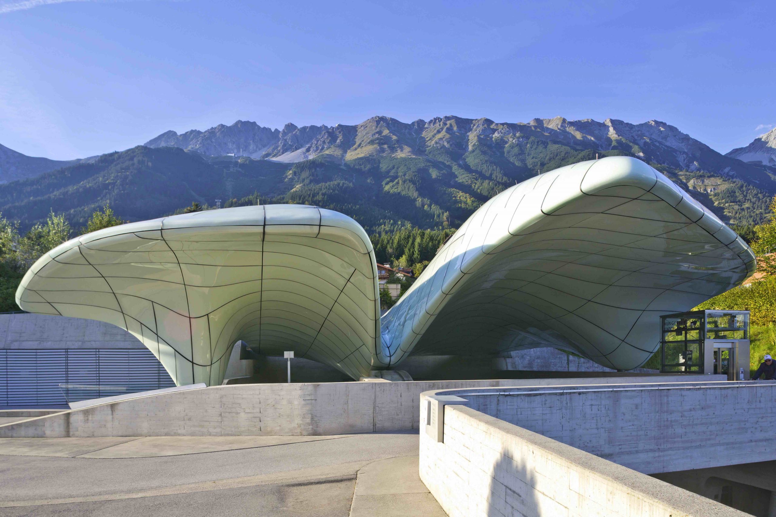 Nordkettenbahn-Station Hungerburg, Foto: Innsbruck Tourismus, Christof Lackner I Climbers Paradise