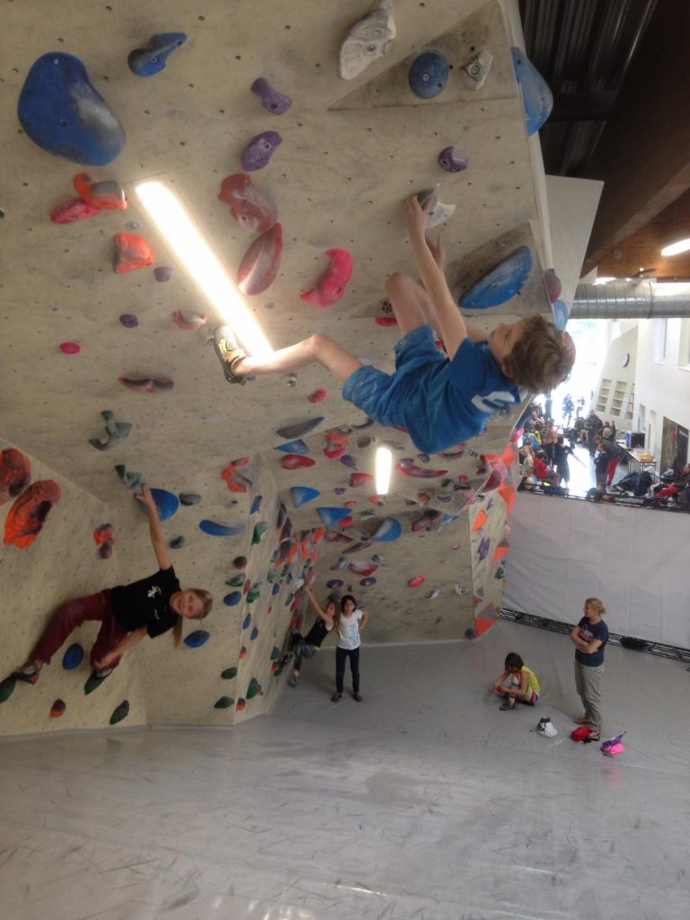 Kinder-Klettertraining: Training in der Halle, Foto: Matthias Bader | Climbers Paradise