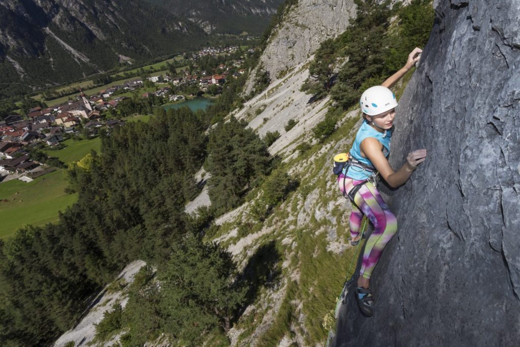 Klettern, Materialtests, Wettbewerbe und Freizeit-Aktivitäten beim Klettern Imst Festival, Foto: Günter Durner | Climbers Paradise