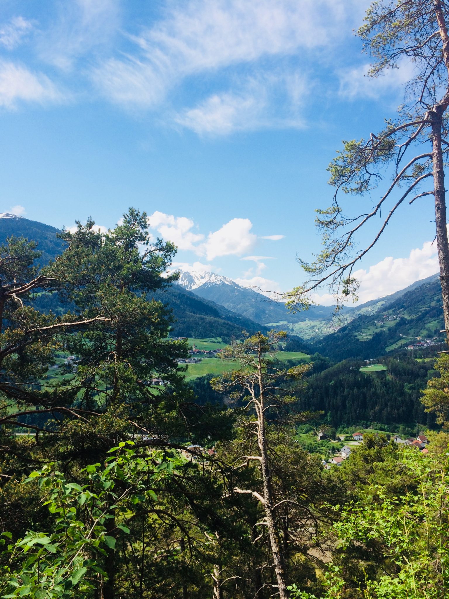 Der Blick ins Pitztal von der roten Wand in der Ferienregion Imst | Climbers Paradise